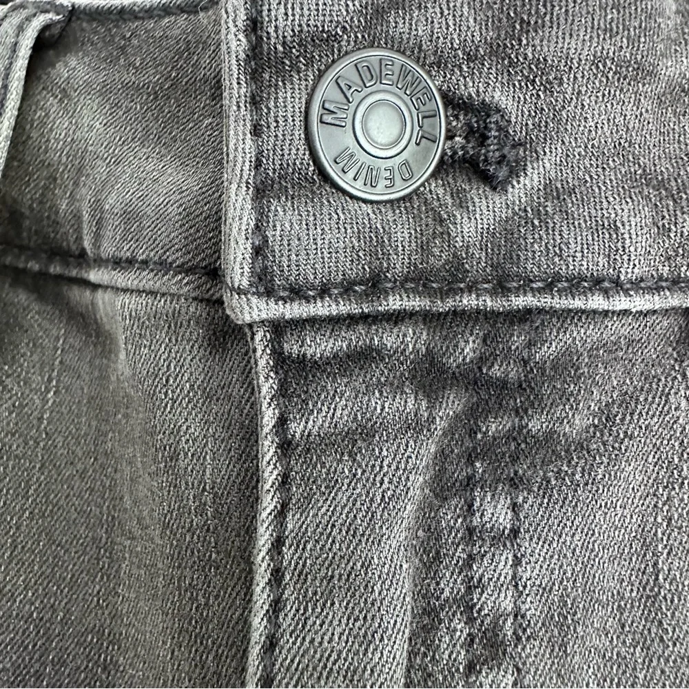 Madewell Curvy High-Rise Skinny Jeans | Dark Gray Faded Black | Size 24